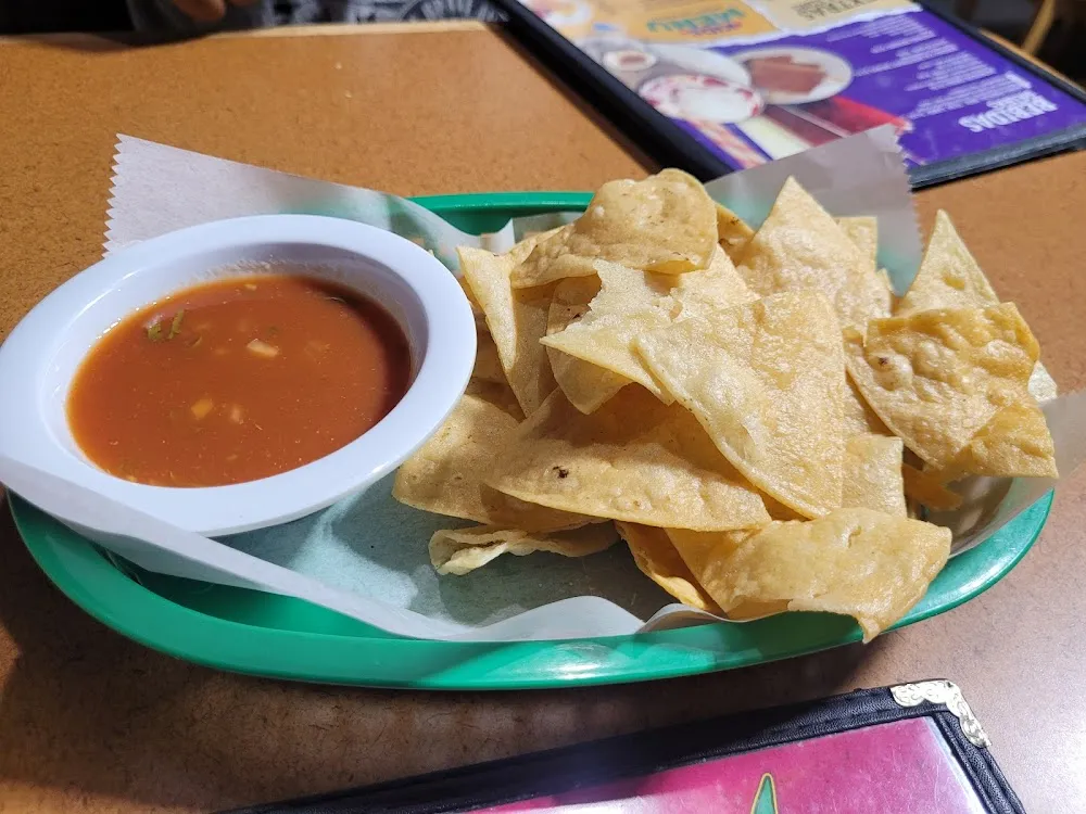 Chips Y Salsa